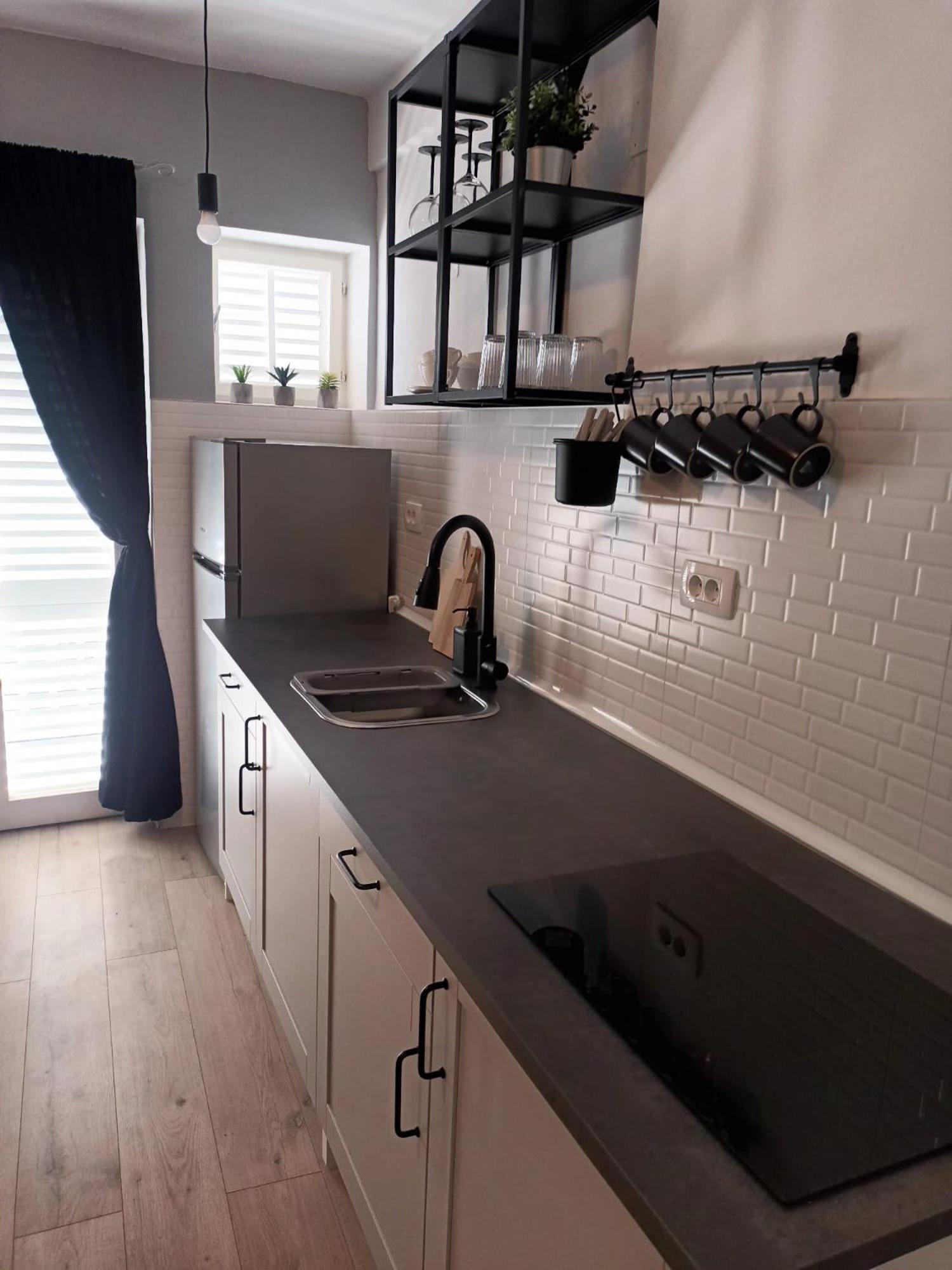 Apartments Danijela Трибунь Экстерьер фото